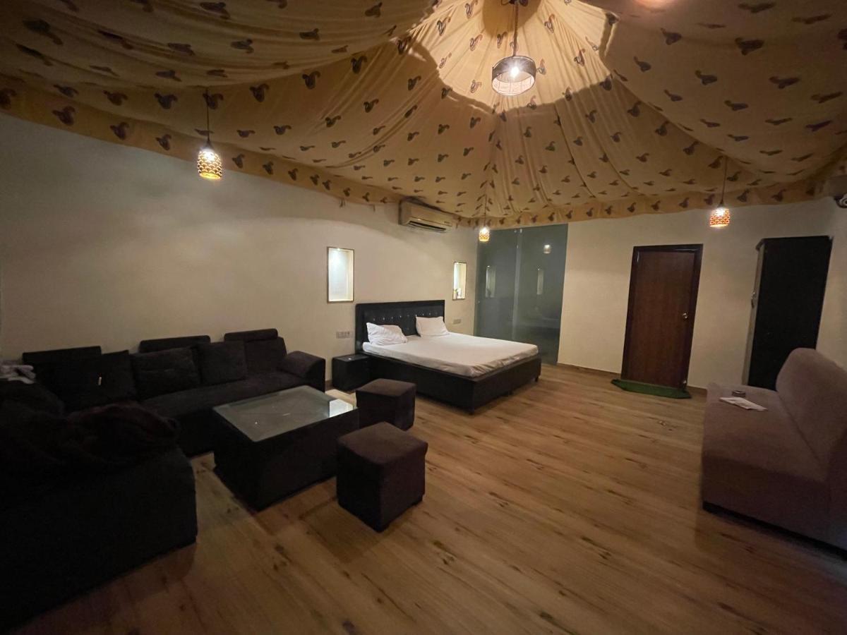 The Rustic Villa, A Stay With Luxuries Amenities And Exotic Nature Jaipur Ngoại thất bức ảnh