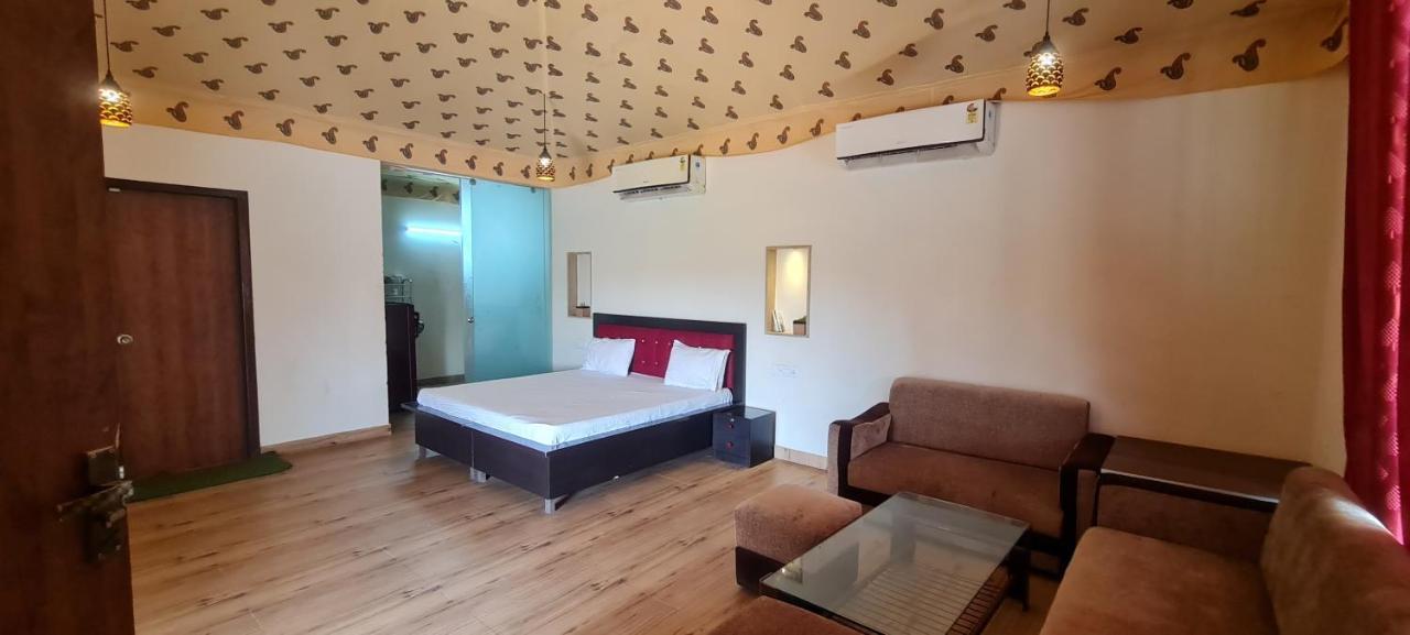 The Rustic Villa, A Stay With Luxuries Amenities And Exotic Nature Jaipur Ngoại thất bức ảnh