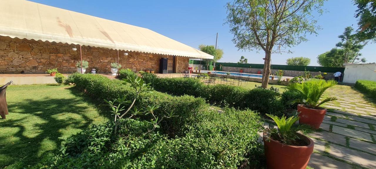 The Rustic Villa, A Stay With Luxuries Amenities And Exotic Nature Jaipur Ngoại thất bức ảnh